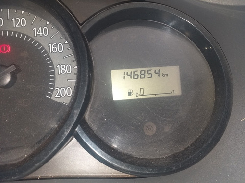 Imagem 12 de 15 de Renault Sandero 2016 1.0 16v Authentique Hi-flex 5p