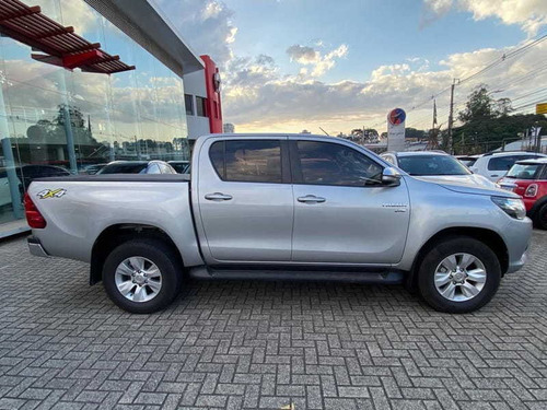 Imagem 4 de 15 de Toyota Hilux Cd 4x4 Srv 2.7 16v Flex Aut 2017