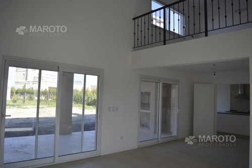 Imagen 9 de 30 de Casa Venta Canton Puerto - Maroto Propiedades