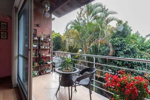 Casa En Venta En San Lucas. Cod V12227