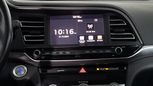 Hyundai Elantra 2.0 LIMITED TECH NAVI AUTO