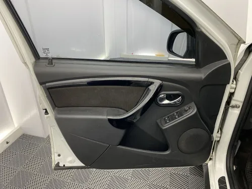 Renault Duster 2.0 DYNAMIQUE/INTENS MT4X4