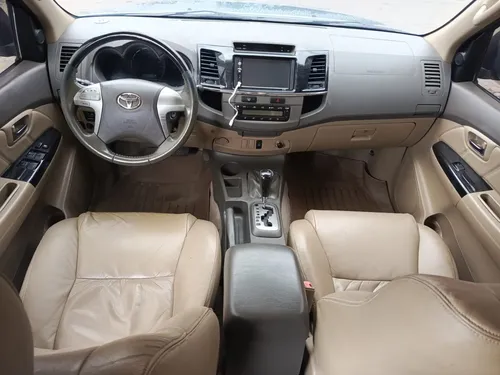 Toyota Fortuner 2012 4x4