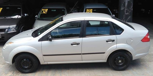 Fiesta 1.6 Sedan Flex 2008 C/ Multimídia Positron