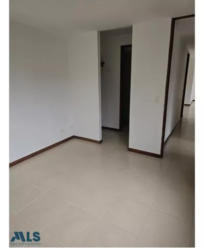Apartamento En Excelente Ubicación.(mls#254231)