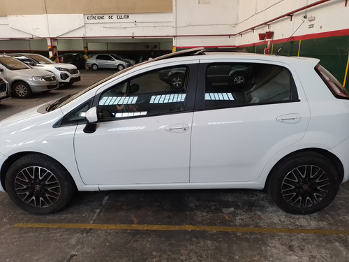 Fiat Punto 1.6 essence pach tech 1.6 Essence 115cv
