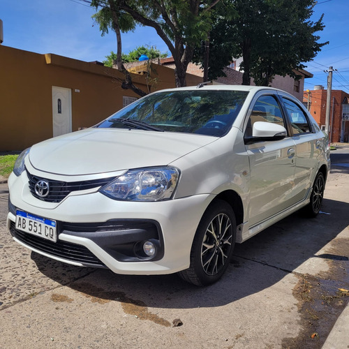 Toyota Etios 1.5 Platinum At