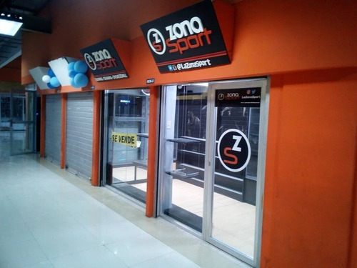 Imagen 5 de 12 de Mm 0412.5796259 Se Venden Dos Locales En Uno En Cc Gran Bazar Oportunidad