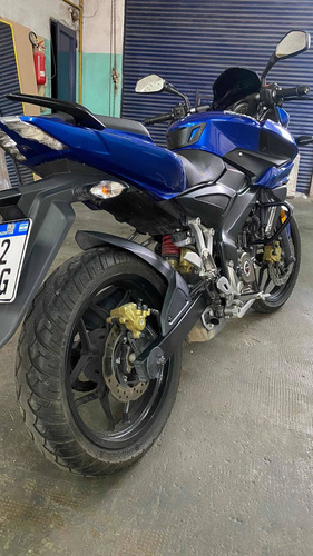 Imagen 2 de 15 de Bajaj Rouser As 200