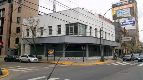 Terreno Sobre Libertador Al 700 - Vicente Lopez- Vias/rio Local