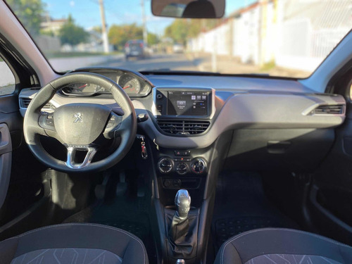 Imagem 6 de 13 de Peugeot 208 2017 1.2 Active Flex 5p