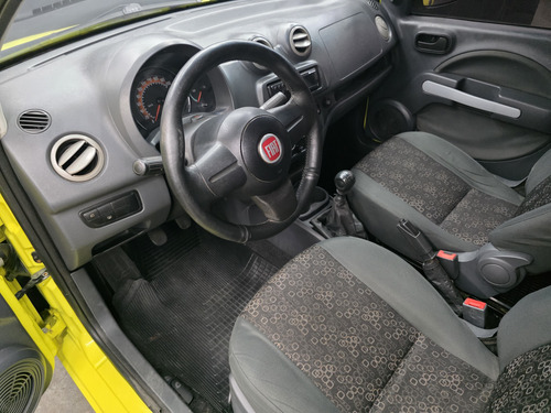 Fiat Uno Fiat Uno Vivace 1.0 8V (Flex) 4p