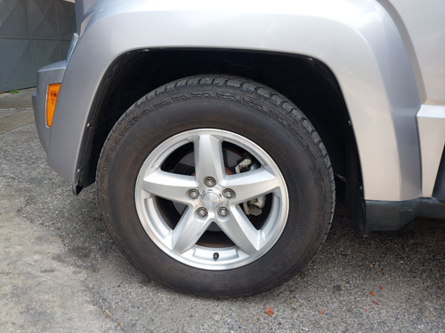 Imagen 9 de 14 de Jeep Cherokee Sport 2014