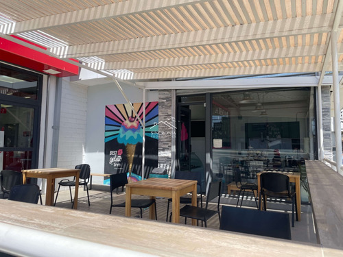 Arriendo- Derecho De Llaves -local 70 M2 En Strip Center