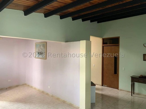 Imagen 4 de 30 de Casas En Venta En Villa Roca Cod # 23-9822 Negociable! Información Comunícate 412-1498654 Katty Vasquez. Mejor Precio, Oportunidad, Inversión, Moderna, Remodelada, Amplia, Espaciosa,hermosa!!!!!!!!!