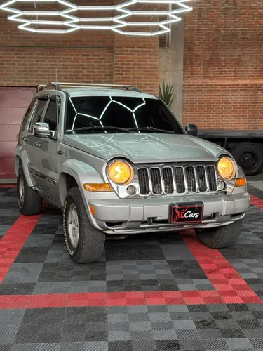 Jeep Liberty 2005 Automática