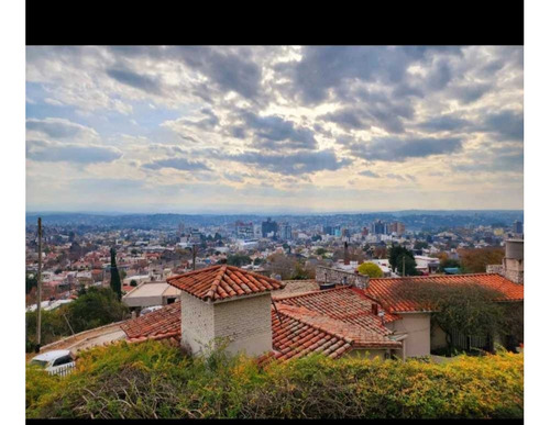 Casa Con Gran Potencial - A Metros De La Aerosilla - Grandes Vistas