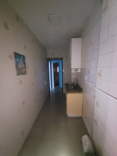 Imagem 5 de 10 de Sala Living, Cozinha E Banheiro,sem Garagem - Kn0697