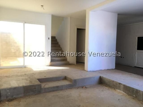 Imagen 4 de 8 de Townhouse En Venta Ubicado En La Puerta Maraven, Punto Fijo