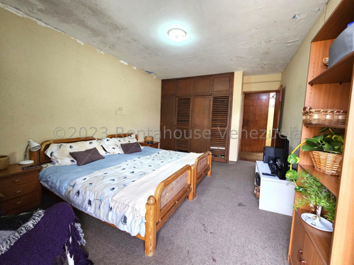 Rosa Rodríguez Vende Casa En Colinas De Santa Rosa, Barquisimeto 25-5559