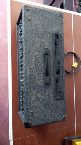 Mixer Consola Potenciada Peavey Xr 680 - Usa - 300 W