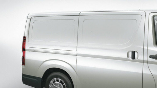 Imagen 4 de 8 de Toyota Hiace Furgon L1h1 2.8 Tdi 6at 3a 4p