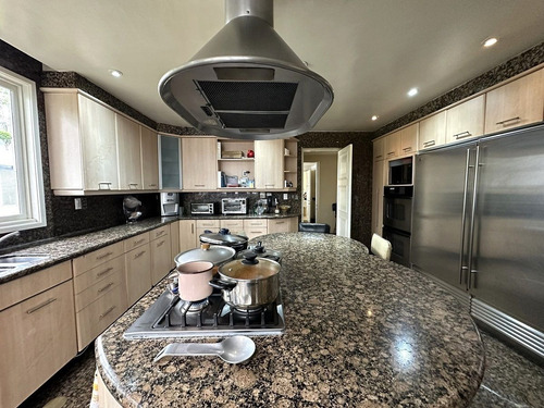 Casa En Venta Con Alberca En Bosques De Las Lomas