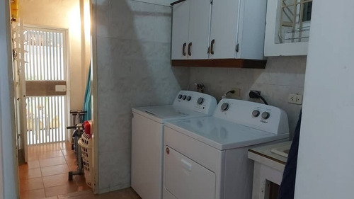 Imagen 14 de 28 de Casa De Esquina En Venta En Urbanización El Bosque Con Vigil