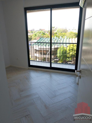 Imagen 11 de 18 de Departamento En Venta, Tapia De Cruz 1382 3° 306, Belén De Escobar