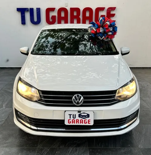 Volkswagen Vento 1.6 Highline At