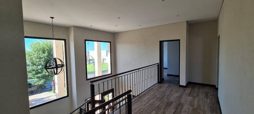 Imagen 13 de 20 de Casa En Venta Al Golf Y Lagunas En El Cantón, Escobar