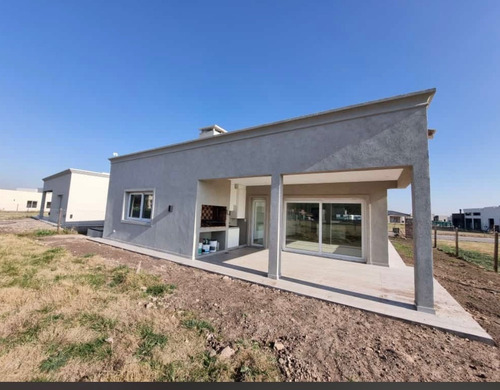 Imagen 3 de 14 de Hermosa Casa En San Felipe A Estrenar. 3 Dormitorios + Escritorio + Losa Radiante