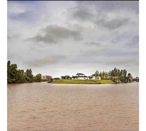 Terreno En  Country Isla Del Este