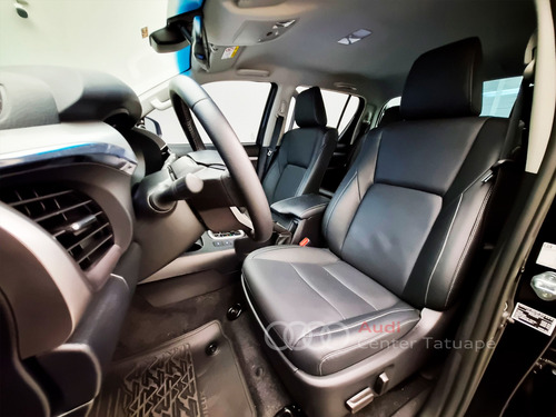 Toyota Hilux 2.8 D-4D TURBO DIESEL CD SRX 4X4 AUTOMÁTICO