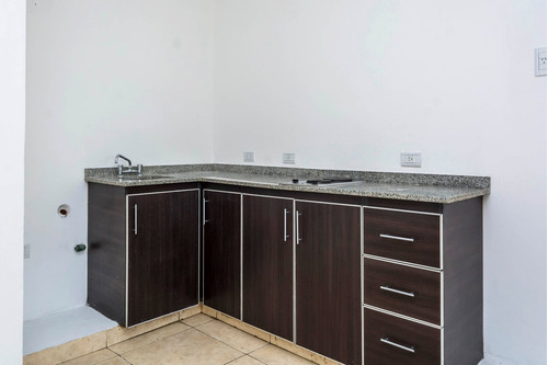 Imagen 18 de 25 de Monoambiente Venta Zona Macrocentro Con Balcon