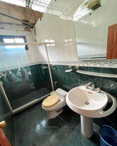 Venta Galpón Zona Industrial La Victoria Aragua
