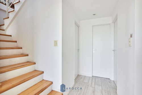 Imagen 20 de 30 de Duplex 4 Amb Con Estudio O 3er Dorm Terraza Cochera