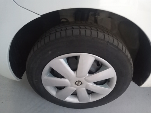 Nissan March 2015 1.0 12v S 5p