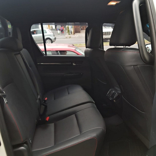 Toyoya Hilux Gazoo Racing Sport 4.0 238cv