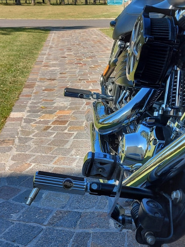 Imagen 5 de 8 de Harley Davidson Rocker C
