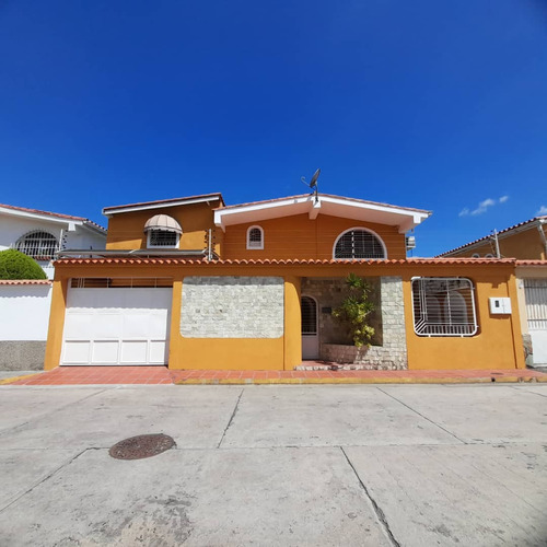 Venta Casa Quinta Valles De Guaracarima La Victoria Código 186311