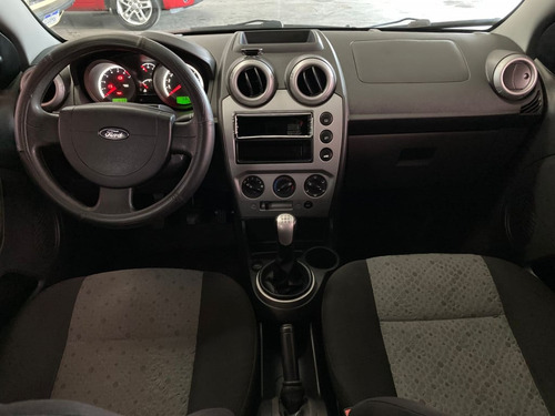 Ford Fiesta 1.6 MPI CLASS HATCH 8V FLEX 4P MANUAL