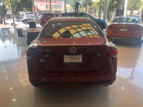 Imagen 5 de 9 de Nissan Sentra 2021 2.0 Advance Cvt