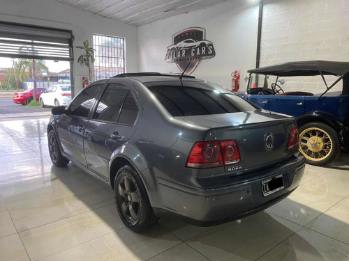 Imagen 3 de 22 de Volkswagen Bora 2010 2.0 Trendline 115cv Tiptronic