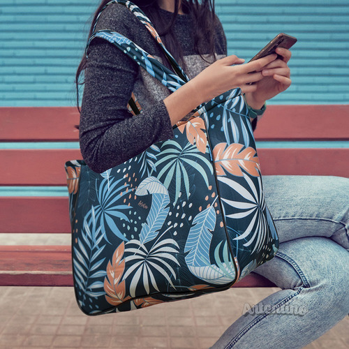 Imagen 2 de 5 de Cartera Bolso Tote Gigante Neoprene Cierre Tropical Mujer