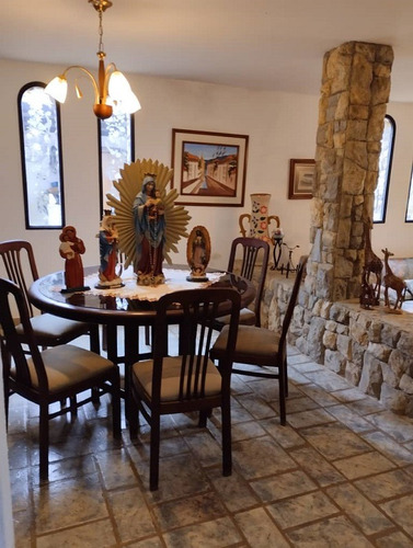 Vendo Espectacular Casa De 250 M2, 6h, 5b, 6pe - Ref. 240.000