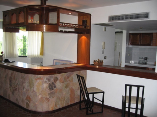 Imagen 2 de 16 de Venta Apartamento Urb. El Bosque Valencia Hermoso Oportunidad