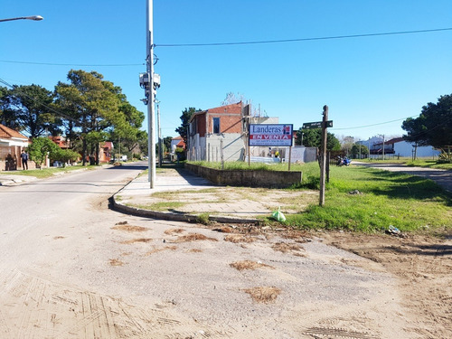Imagen 4 de 5 de Hermoso Lote En Excelente Esquina!!!