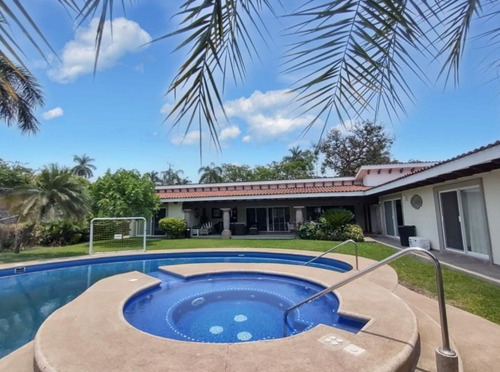 Residencia En Venta En Lomas De Cuernavaca En Paseo De La Reforma
