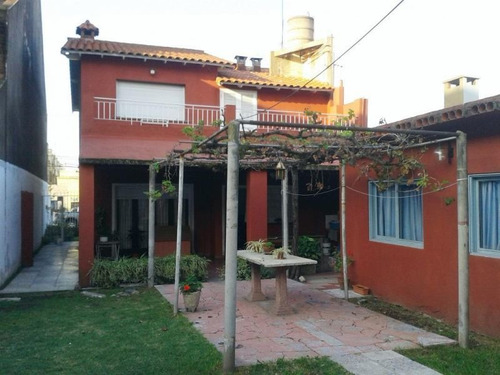 Casa En Venta En Ramos Mejia Sur